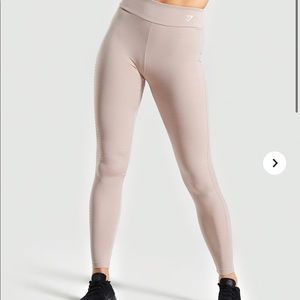 GYMSHARK- laser cut leggings